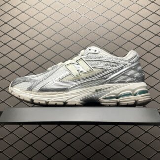 New Balance 1906R Silver Metallic Sea Salt M1906REE