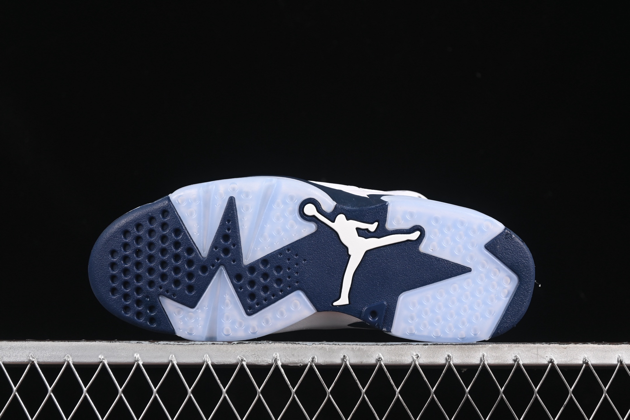Jordan 6 Retro Midnight Navy CT8529-141 – Image 4